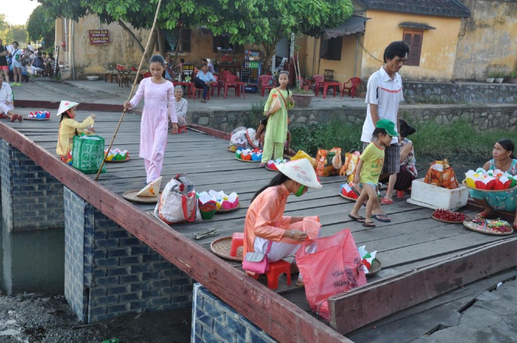 <i><b>Hoi An-021</b></i>